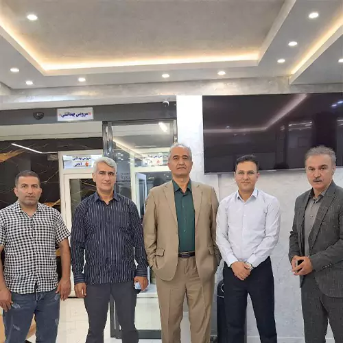 جمشید خیرآبادی و دوستان